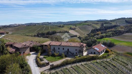 Villa in Monforte d'Alba, Provincia di Cuneo