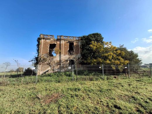 Country House in Rome, Latium