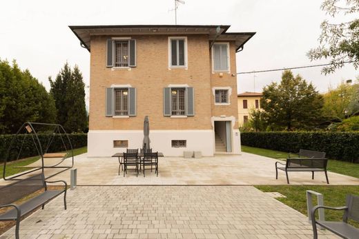 Villa en Módena, Emilia-Romaña