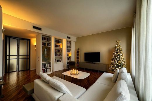 Appartement in Milaan, Città metropolitana di Milano