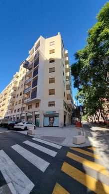 Apartment / Etagenwohnung in Cagliari, Provincia di Cagliari