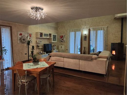 Villa in Oppeano, Provincia di Verona
