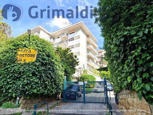 ‏דירה ב  נאפולי, Napoli