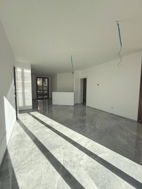 Apartment in Assago, Milan