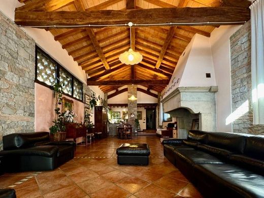 Country House in Langhirano, Provincia di Parma