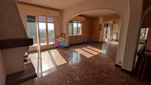 Villa Rosignano Marittimo, Livorno ilçesinde