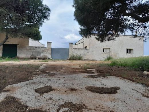 Landsitz in Carovigno, Provincia di Brindisi