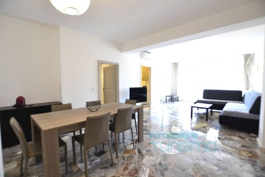 Apartment / Etagenwohnung in Riccione, Provincia di Rimini