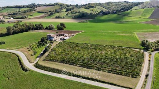 Casale a Castell'Arquato, Piacenza