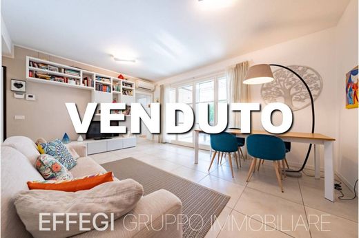 Apartamento - Cernusco sul Naviglio, Milão