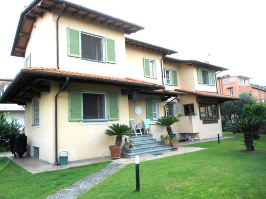 Villa in Seravezza, Provincia di Lucca