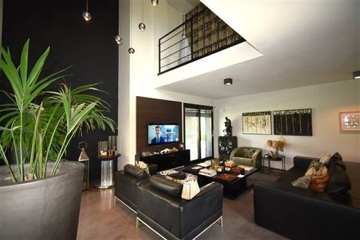 Вилла, Парма, Provincia di Parma