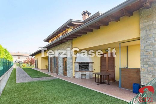 Вилла, Albano Sant'Alessandro, Provincia di Bergamo