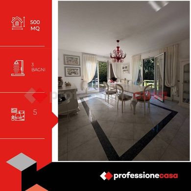 Villa en Campi Bisenzio, Florencia