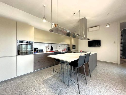 Villa in Santo Stefano Ticino, Mailand