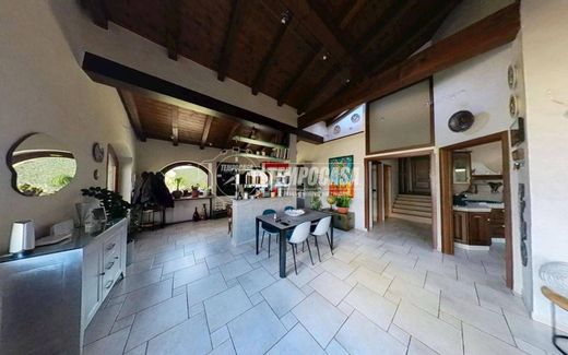 Villa in Aosta, Valle d'Aosta