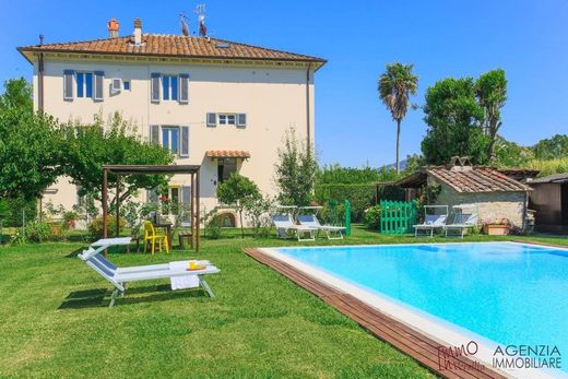 Villa a Lucca, Toscana