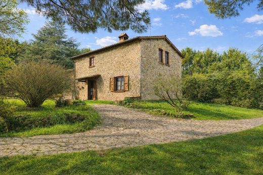 Köy evi Monteriggioni, Siena ilçesinde