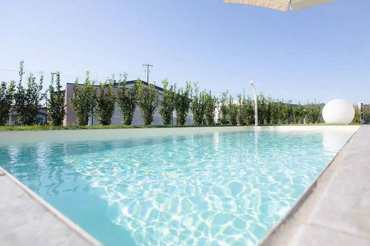 Villa in Calvagese della Riviera, Provincia di Brescia