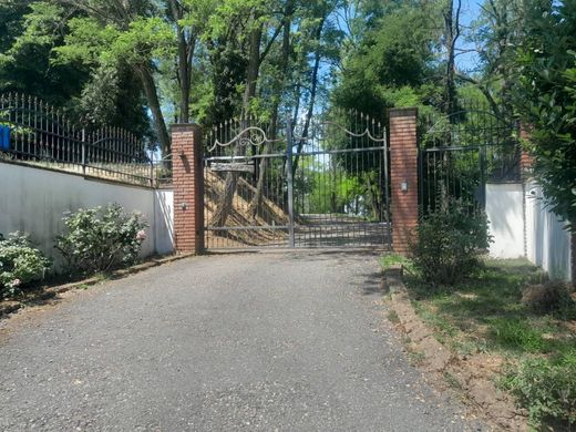 Country House in Rivanazzano, Provincia di Pavia