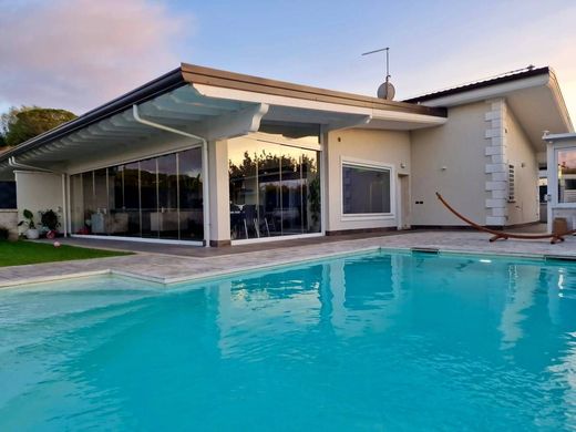 Villa a Ciampino, Roma