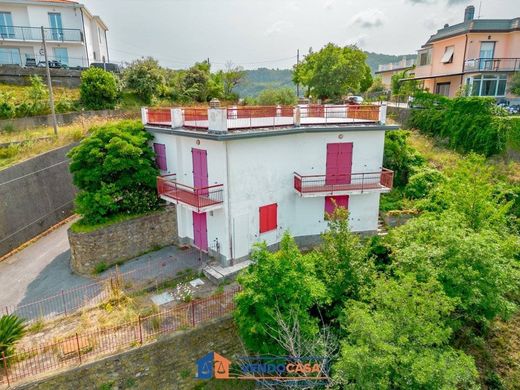 Villa - Noli, Provincia di Savona