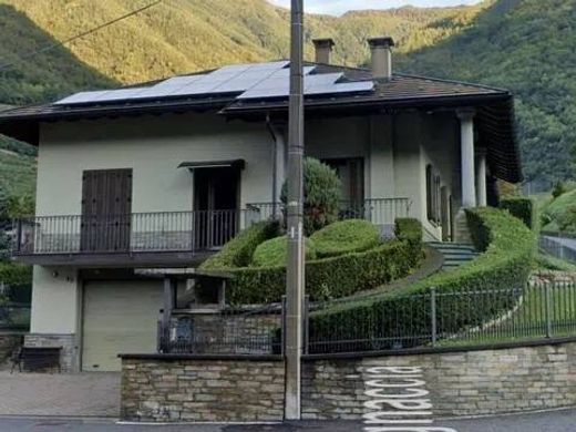 Villa in Bianzone, Provincia di Sondrio