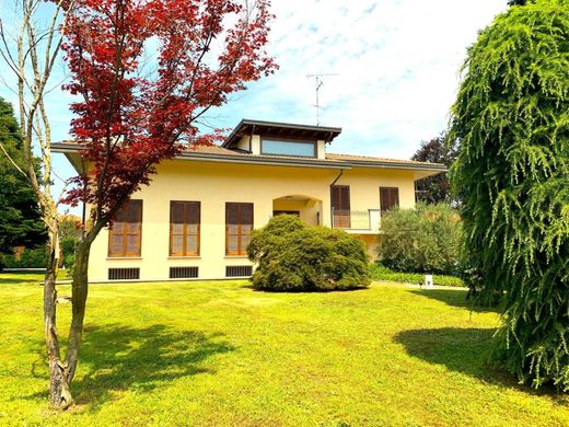 Villa à Vergiate, Varèse