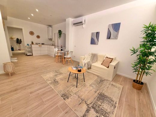 아파트 / 밀라노, Città metropolitana di Milano