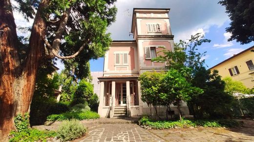 Villa a Casalecchio di Reno, Bologna