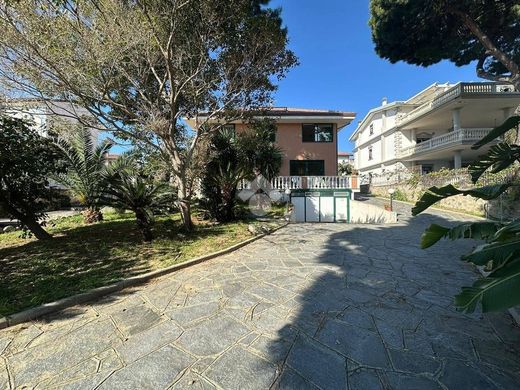Villa in Roseto Capo Spulico, Provincia di Cosenza