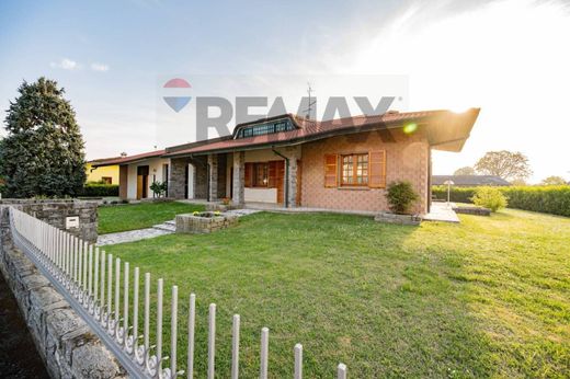 Villa Luzzara, Reggio Emilia ilçesinde
