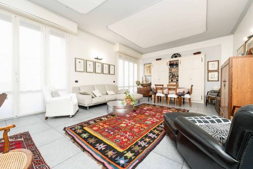 Apartment / Etagenwohnung in Mailand, Lombardei