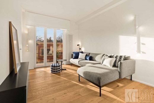 아파트 / 밀라노, Città metropolitana di Milano