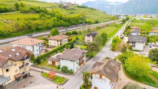 Lavis, Provincia autonoma di Trentoの高級住宅