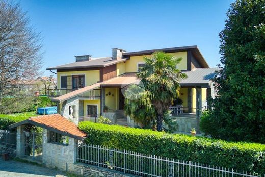 Villa in Rivoli, Turin