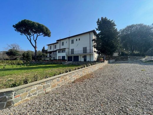 Country House in Scandicci, Florence