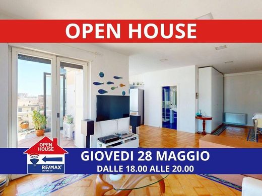 Apartment in Salerno, Provincia di Salerno