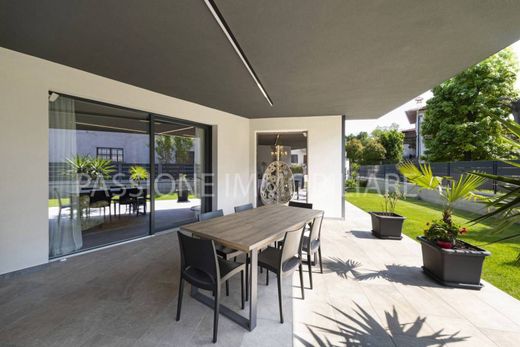 Villa in Capriano del Colle, Provincia di Brescia