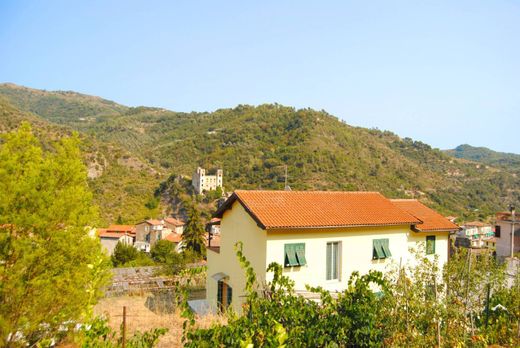 Villa Dolceacqua, Imperia ilçesinde