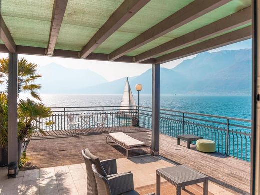Apartment / Etagenwohnung in Bellano, Provincia di Lecco