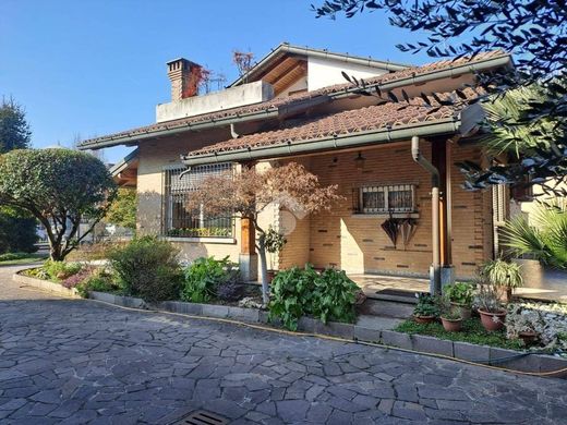 Βίλα σε Seregno, Provincia di Monza e della Brianza
