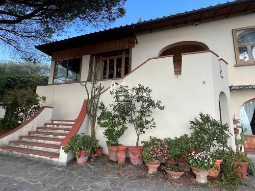 Villa in Prato, Provincia di Prato