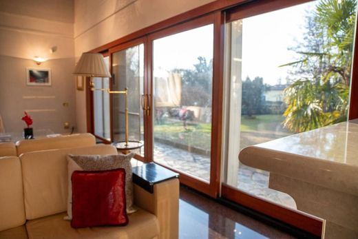 Villa Lodi, Lodi ilçesinde