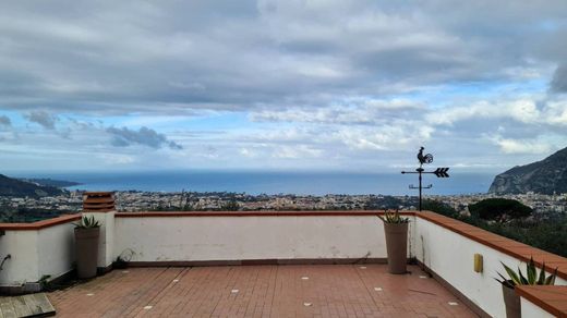 빌라 / Piano di Sorrento, Napoli