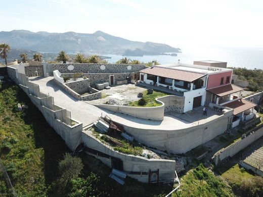 Villa in Lipari, Messina