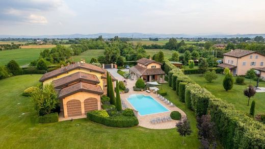 Villa en Módena, Emilia-Romaña