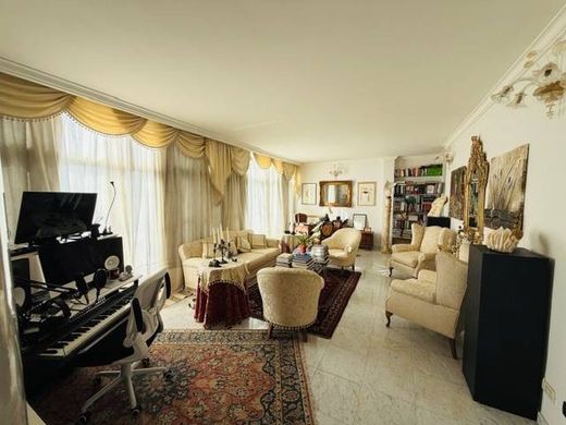 Penthouse in Massa, Provincia di Massa-Carrara