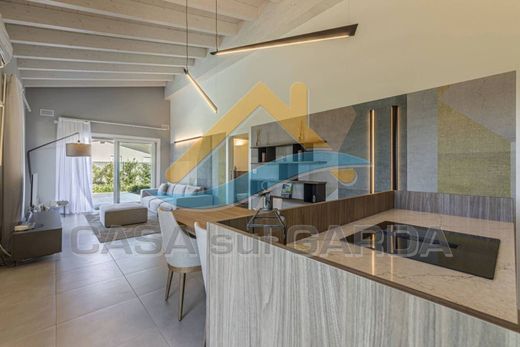 Villa in Pozzolengo, Provincia di Brescia