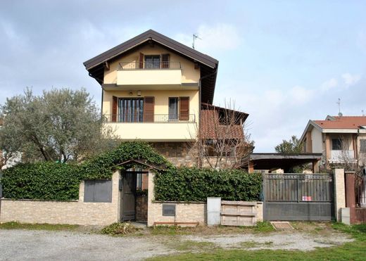 Villa - Vimercate, Provincia di Monza e della Brianza